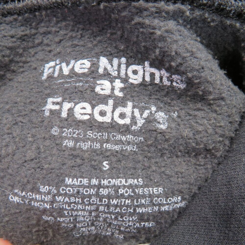 Five Nights at Freddy's Hoodie Mens Small Security Breach Pullover Gamer 2023 - Picture 4 of 7